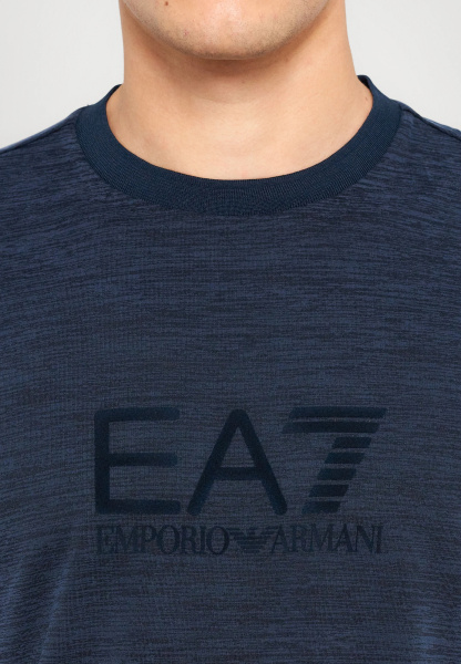 Футболка EA7