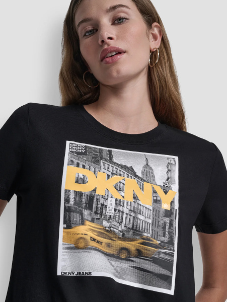 Футболка DKNY