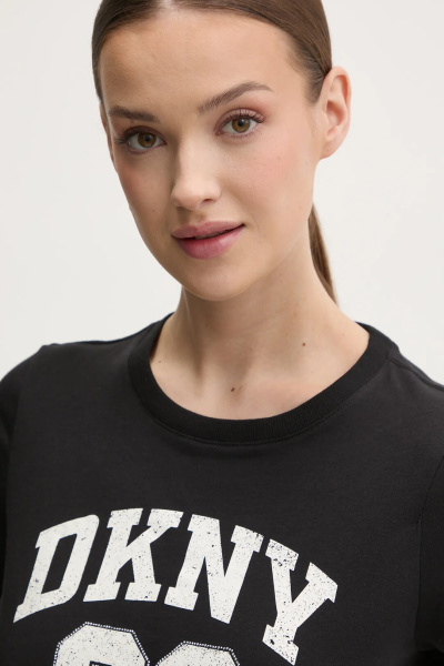 Футболка DKNY