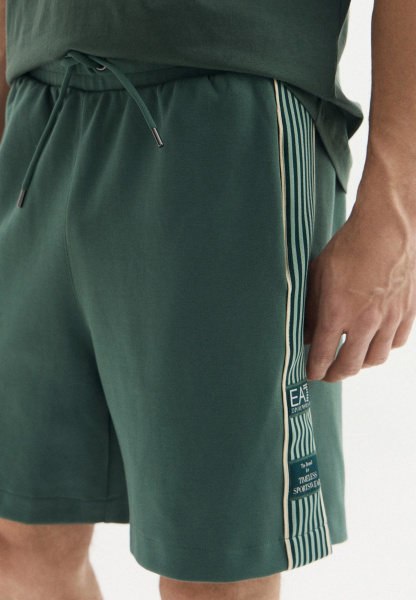 Шорты EA7