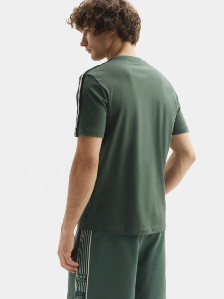 Футболка EA7