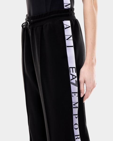 Спортивные брюки EA7