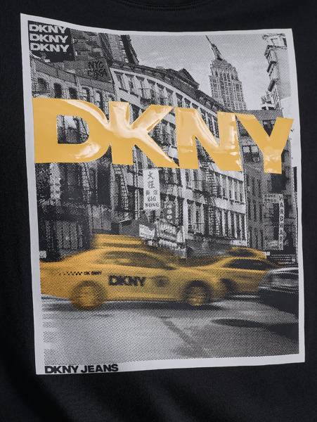 Футболка DKNY
