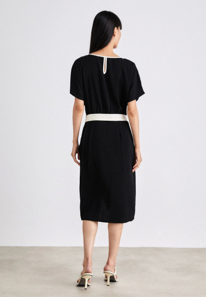 Платье DKNY