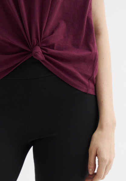 Футболка DKNY