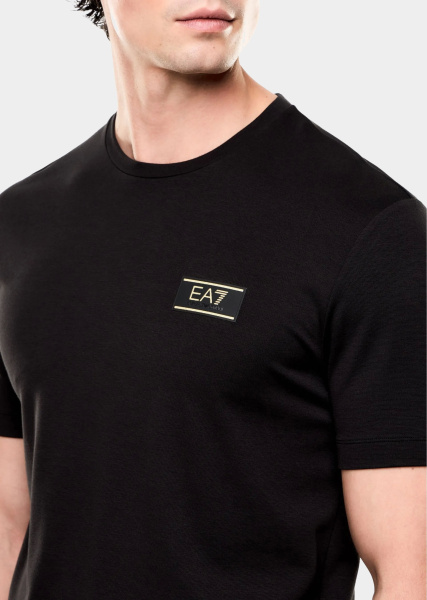 Футболка EA7