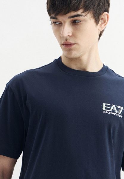 Футболка EA7