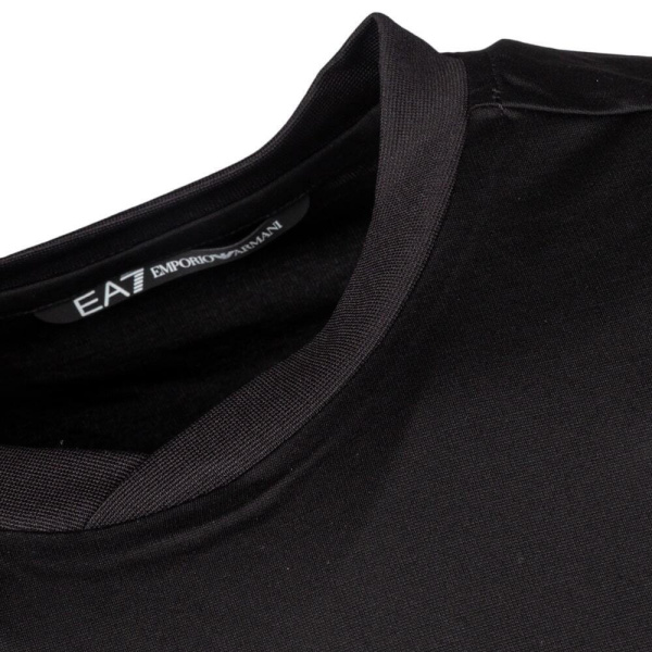 Футболка EA7