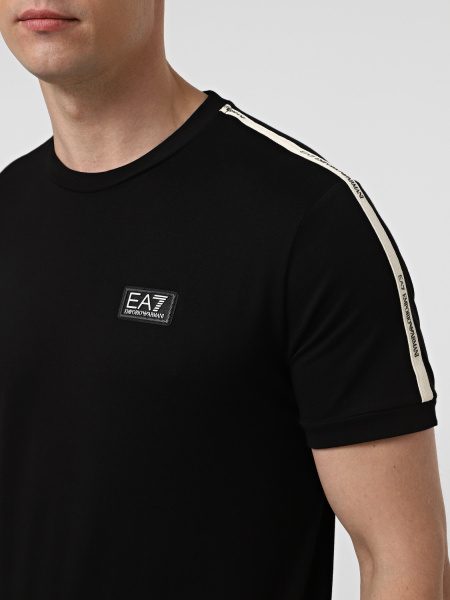 Футболка EA7