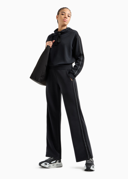 Спортивные брюки EA7 Спортивные брюки EA7