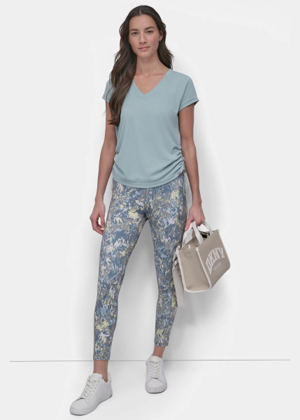 Футболка DKNY