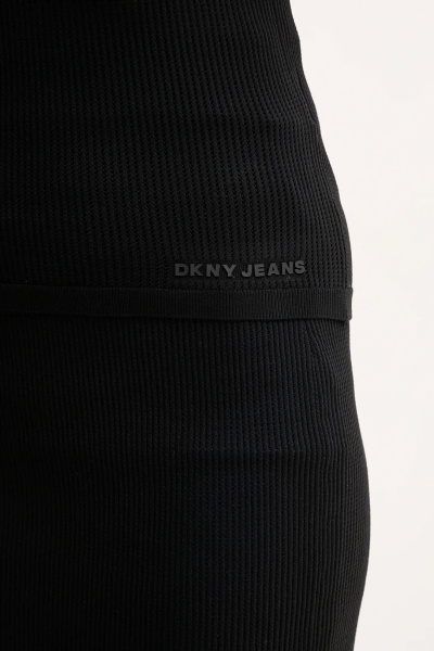 Топ DKNY
