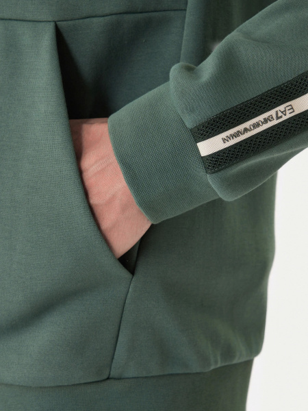 Спортивный верх ZIP EA7