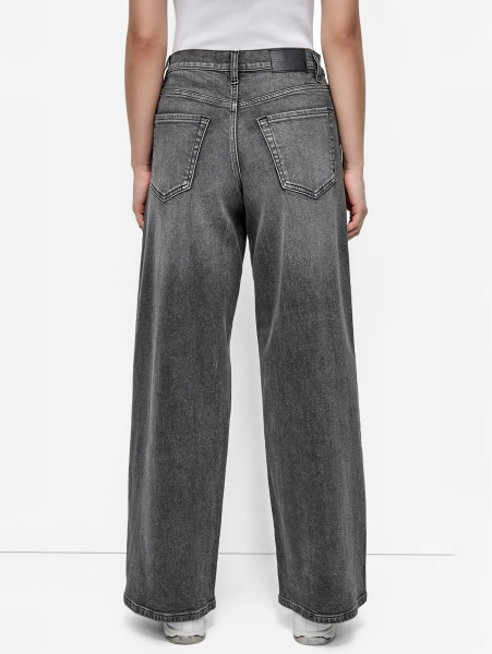 Джинсы DKNY Джинсы DKNY