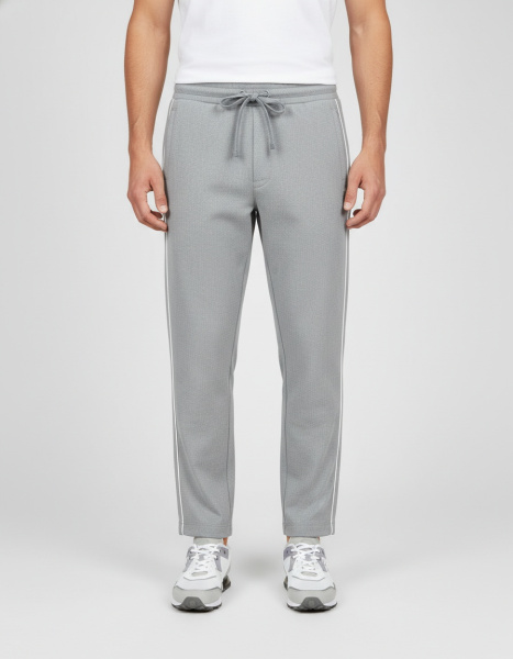 Спортивные брюки