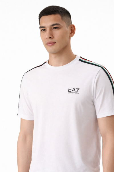 Футболка EA7
