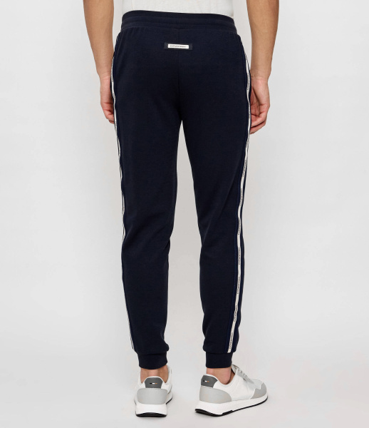 Спортивные брюки EA7