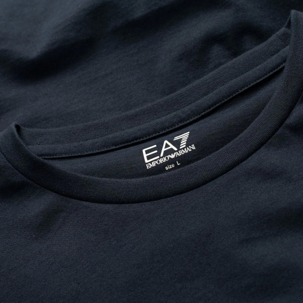 Футболка EA7