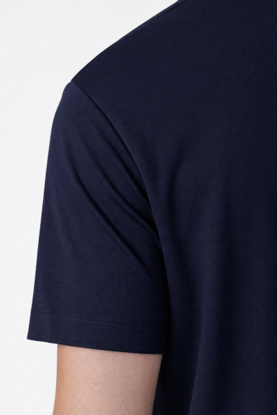 Футболка EA7