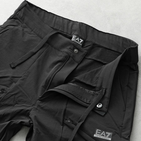 Спортивные брюки EA7