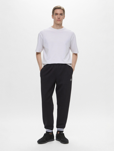 Спортивные брюки EA7 Спортивные брюки EA7