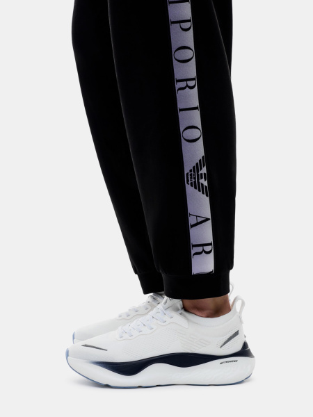 Спортивный костюм EA7