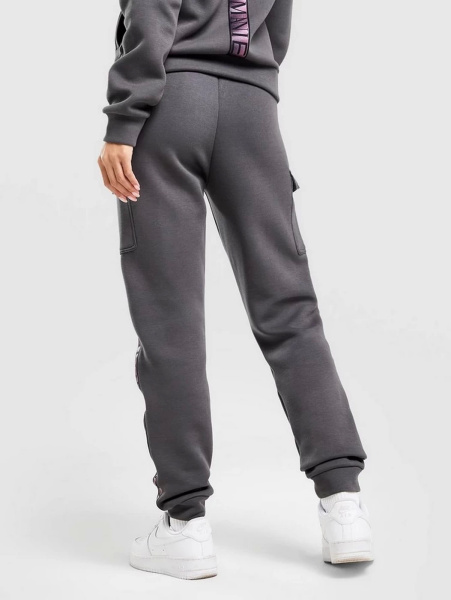 Спортивные брюки EA7