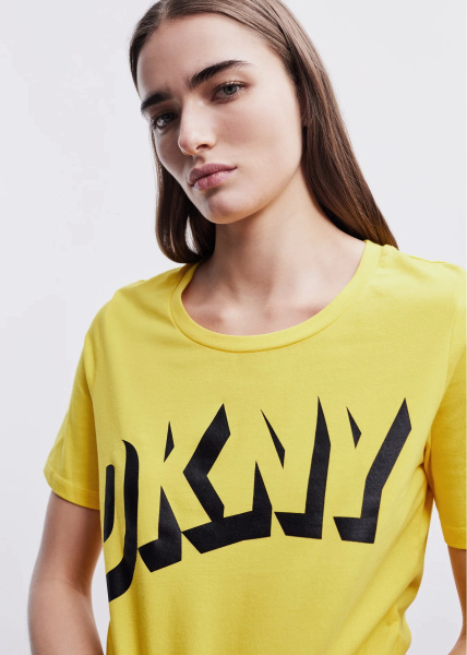 Футболка DKNY