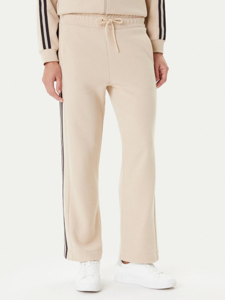 Спортивные брюки