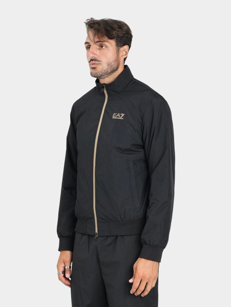 Ветровка Ветровка