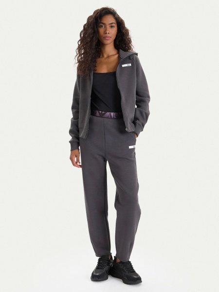 Спортивные брюки EA7