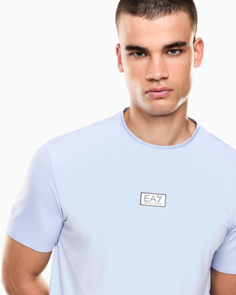Футболка EA7