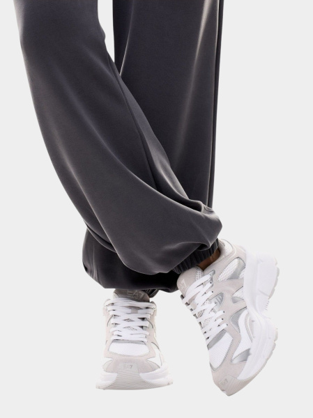 Спортивные брюки EA7