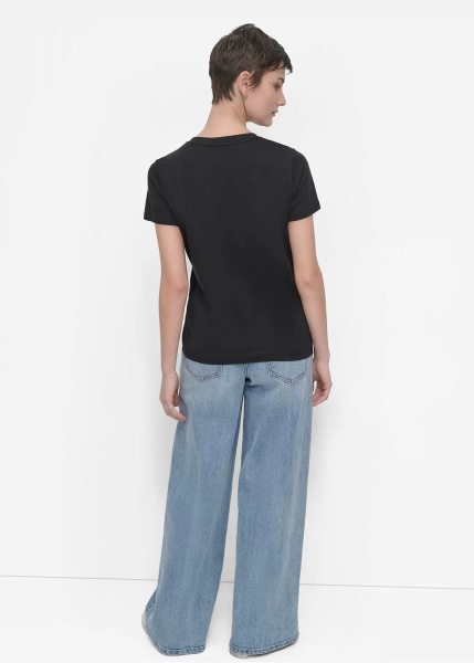 Футболка DKNY