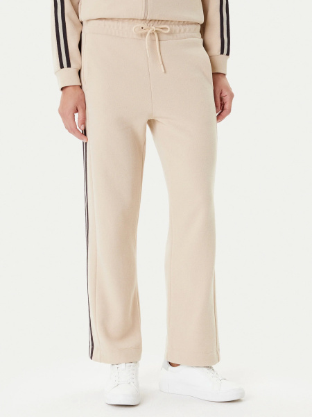 Спортивные брюки