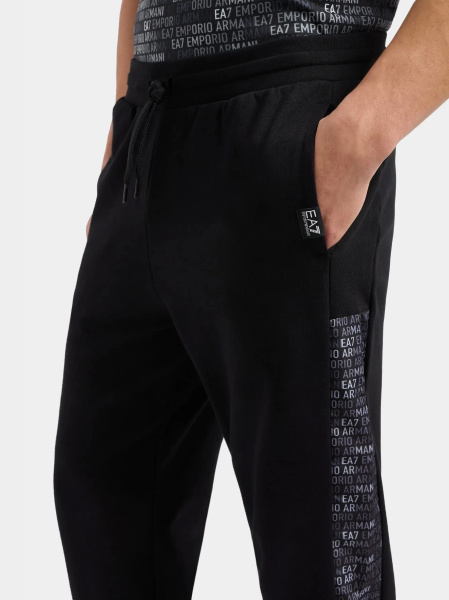 Спортивные брюки EA7 Спортивные брюки EA7
