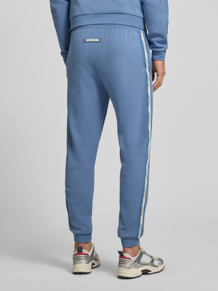 Спортивные брюки EA7