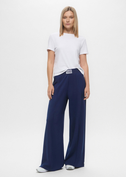 Спортивные брюки EA7