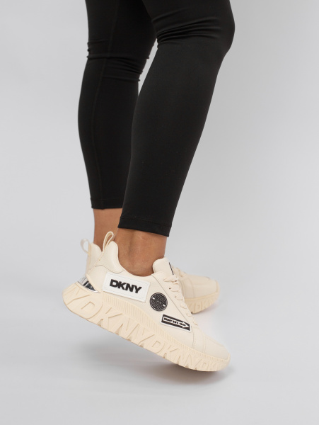 Кроссовки DKNY