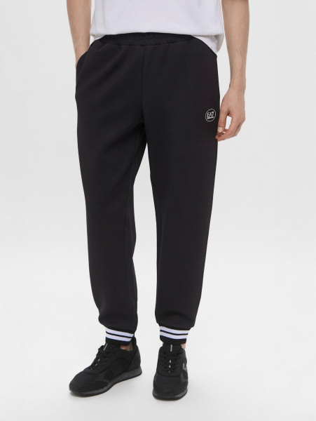 Спортивные брюки Спортивные брюки