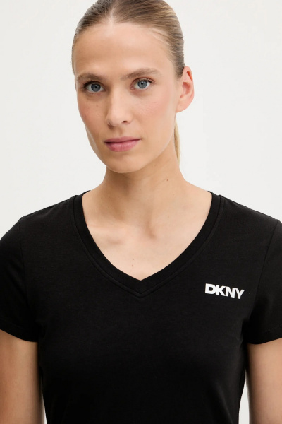 Футболка DKNY