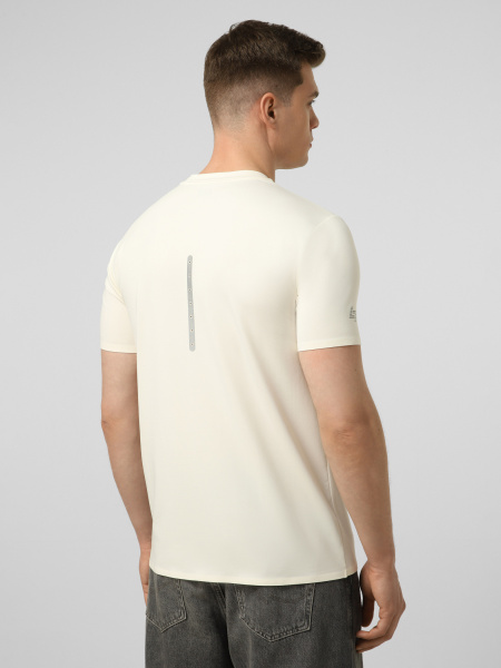 Футболка EA7