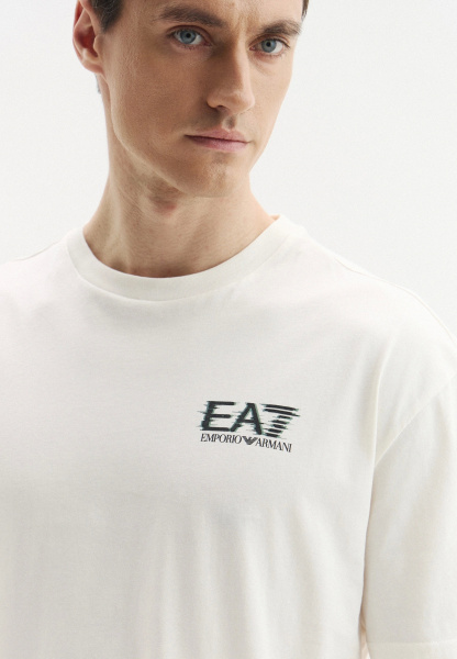 Футболка EA7