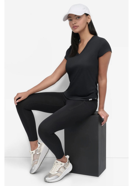 Футболка DKNY