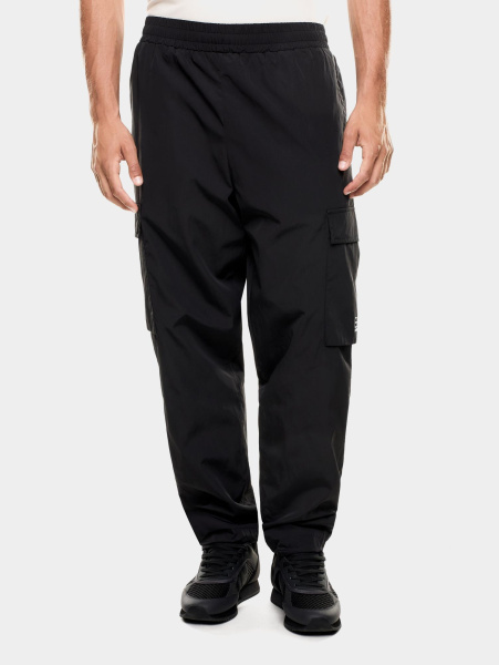 Спортивные брюки