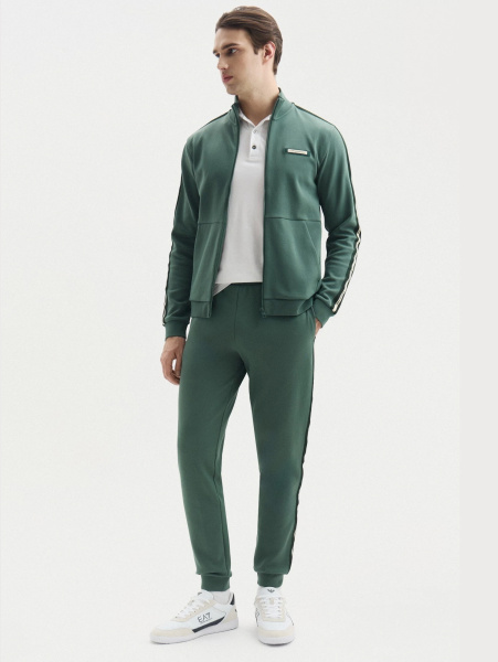 Спортивные брюки EA7