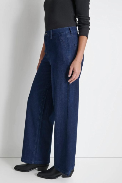 Джинсы DKNY
