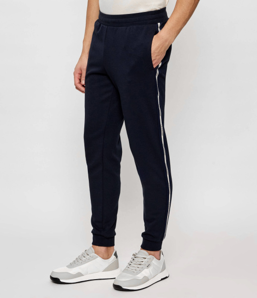 Спортивные брюки