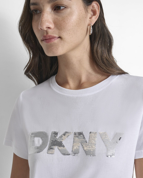 Футболка DKNY
