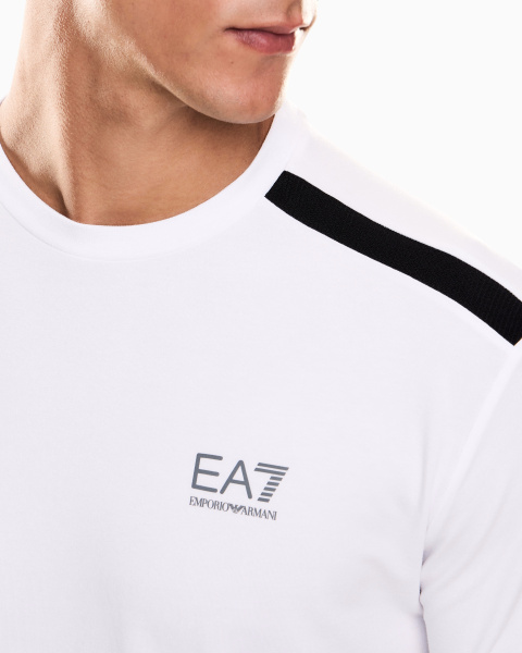 Футболка EA7 Футболка EA7